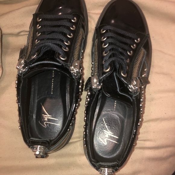 I’m selling Giuseppe Zanotties only worn one time - Picture 6 of 7